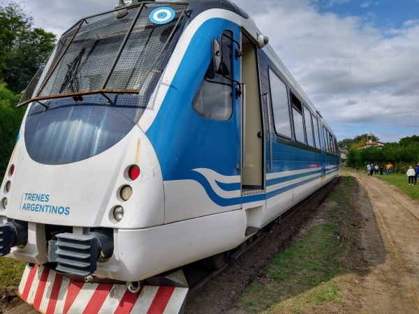 Lleg&oacute; el tren a Valle Hermoso