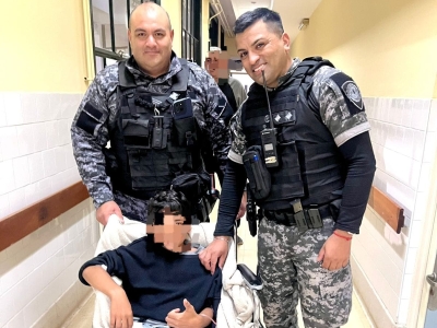 Bialet Mass&eacute;: polic&iacute;as salvaron la vida de un ni&ntilde;o luego de brindarle primeros auxilios