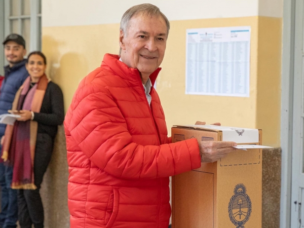 Schiaretti suspende actividades por un cuadro de COVID-19