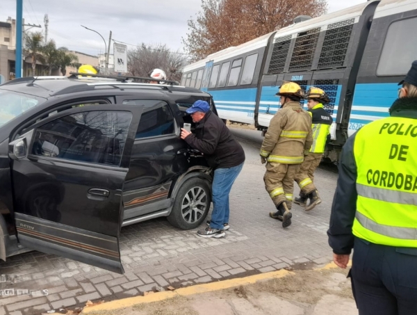 La Falda: acccidente entre el Tren de las Sierras y un autom&oacute;vil