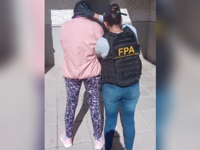 Venta de drogas: detuvieron a una mujer con pedido de captura en Cosquín