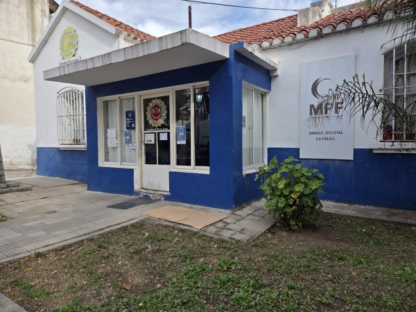 Dos detenidos y secuestro de un arma de fuego en La Falda