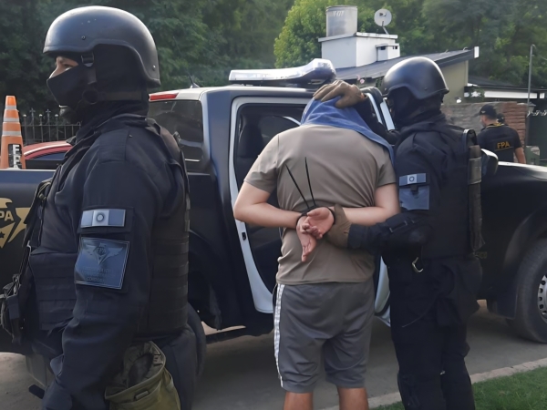 Dos detenidos por venta de drogas en Santa Mar&iacute;a de Punilla y Cosqu&iacute;n