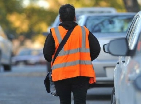 La Falda: reuni&oacute;n entre el municipio y la Polic&iacute;a para regular el trabajo de "naranjitas"