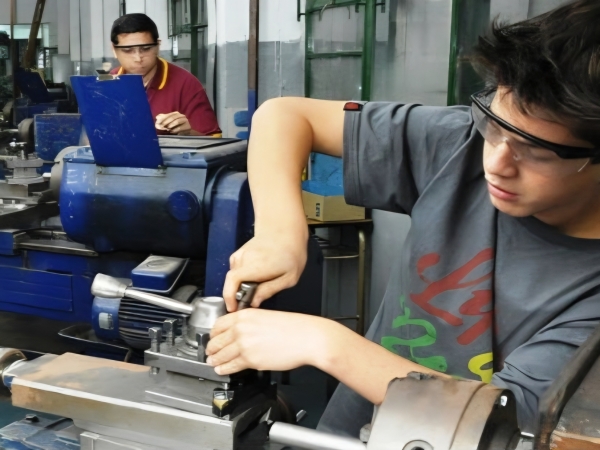 Primer Paso: miles de jóvenes comienzan en diciembre y aún hay tiempo de inscribirse