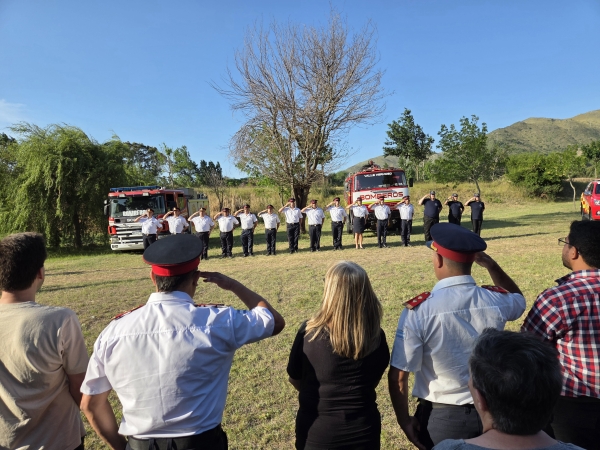 Bomberos de Valle Hermoso celebran 25 a&ntilde;os de historia: "una familia grande, unida por el servicio y el amor al pr&oacute;jimo"
