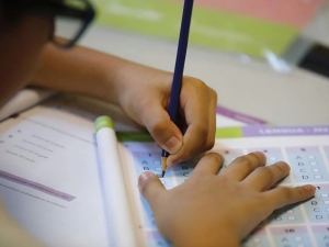 Pagar&aacute;n un refuerzo extraordinario de la Ayuda Escolar Anual: qui&eacute;nes pueden acceder