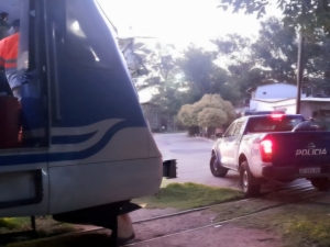 Villa Giardino: motociclista herida en un accidente con el Tren de las Sierras