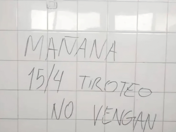 Amenazas de tiroteos en escuelas: allanamientos y un menor identificado