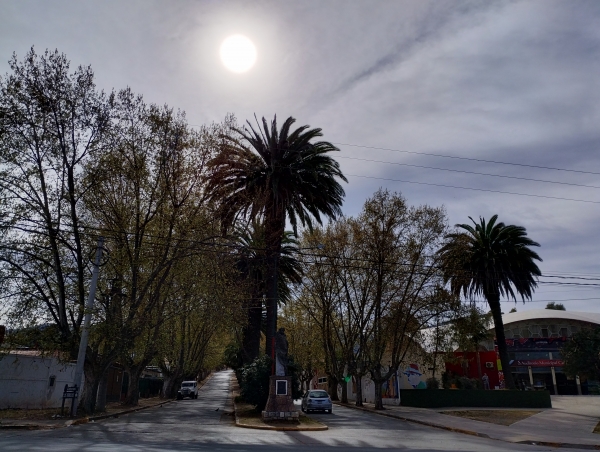 Se viene un finde con altas temperaturas y ventoso