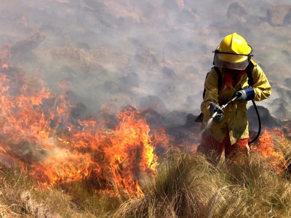Hay un &uacute;nico incendio activo en la provincia y contin&uacute;a el riesgo EXTREMO