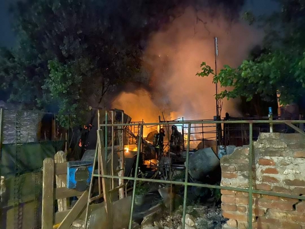 Una vivienda se incendi&oacute; por completo en Valle Hermoso