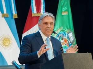 Llaryora encabez&oacute; la apertura de sesiones legislativas con cr&iacute;ticas a la oposici&oacute;n y anuncios en todas las &aacute;reas