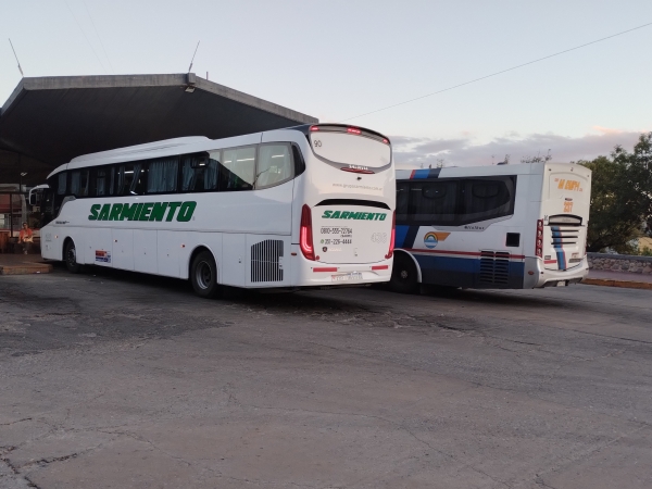 Interurbanos: se agudiza el conflicto y extendieron el paro hasta el lunes