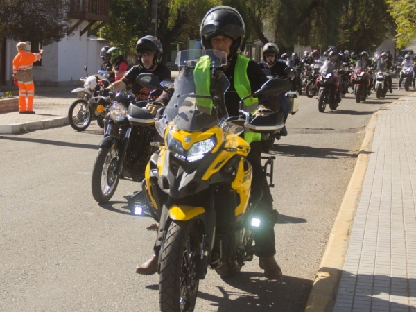 M&aacute;s de 160 motos Benelli en el Parador de Valle Hermoso