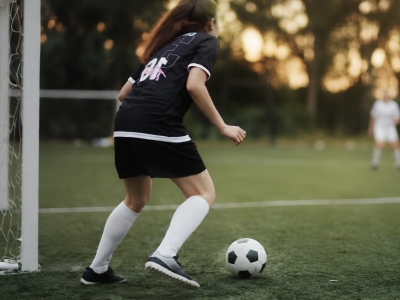 Tiene 16 a&ntilde;os, ama el f&uacute;tbol y el arte y anhela una familia que la adopte