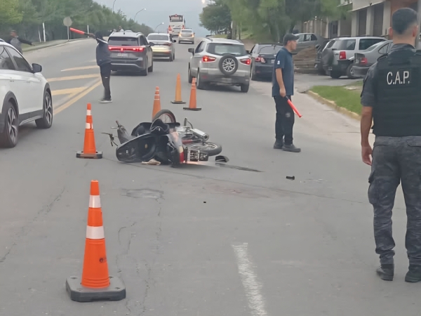 Giro prohibido y grave accidente en la ruta 38, en Valle Hermoso: una motociclista result&oacute; herida
