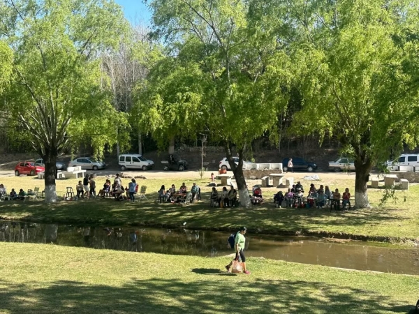 Se viene la "Pe&ntilde;a del R&iacute;o" en el Balneario de Huerta Grande