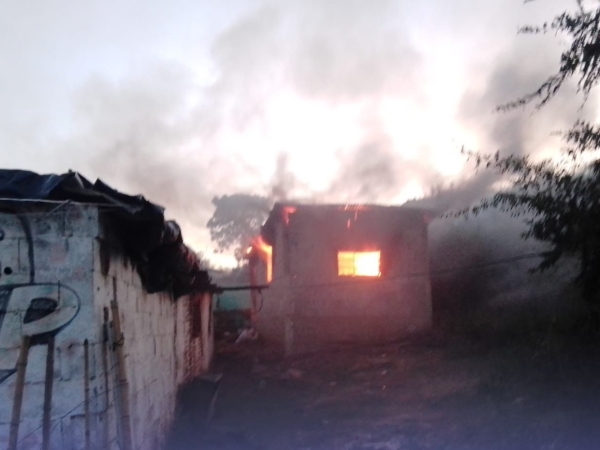 Da&ntilde;os totales por el incendio de una vivienda en La Falda