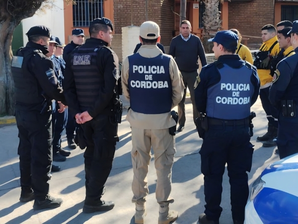 M&aacute;s de 30 efectivos trabajan buscando al hombre desaparecido en La Cumbre