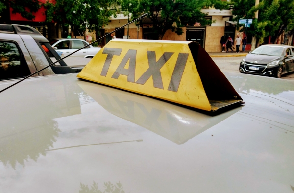 La Falda: taxis y remises solicitan aumento y la reglamentaci&oacute;n de tarifas