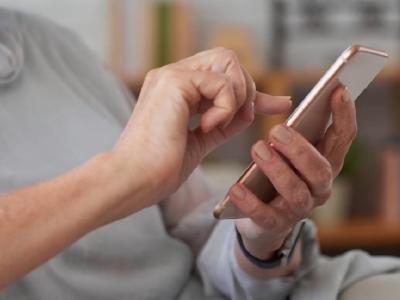 Dictar&aacute;n un nuevo taller gratuito de uso del celular en La Falda