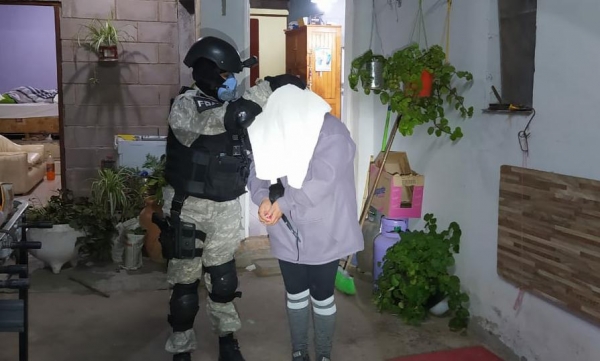 Huerta Grande: detienen a una pareja que hac&iacute;a delivery de drogas en varias localidades
