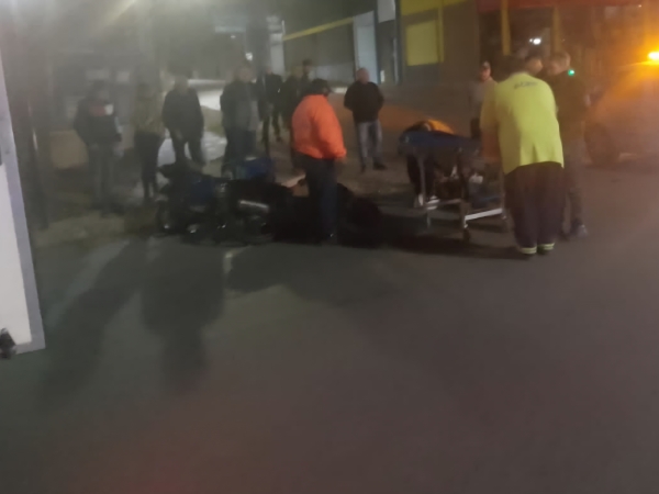 Choque entre dos motos en La Falda: un herido con pron&oacute;stico reservado