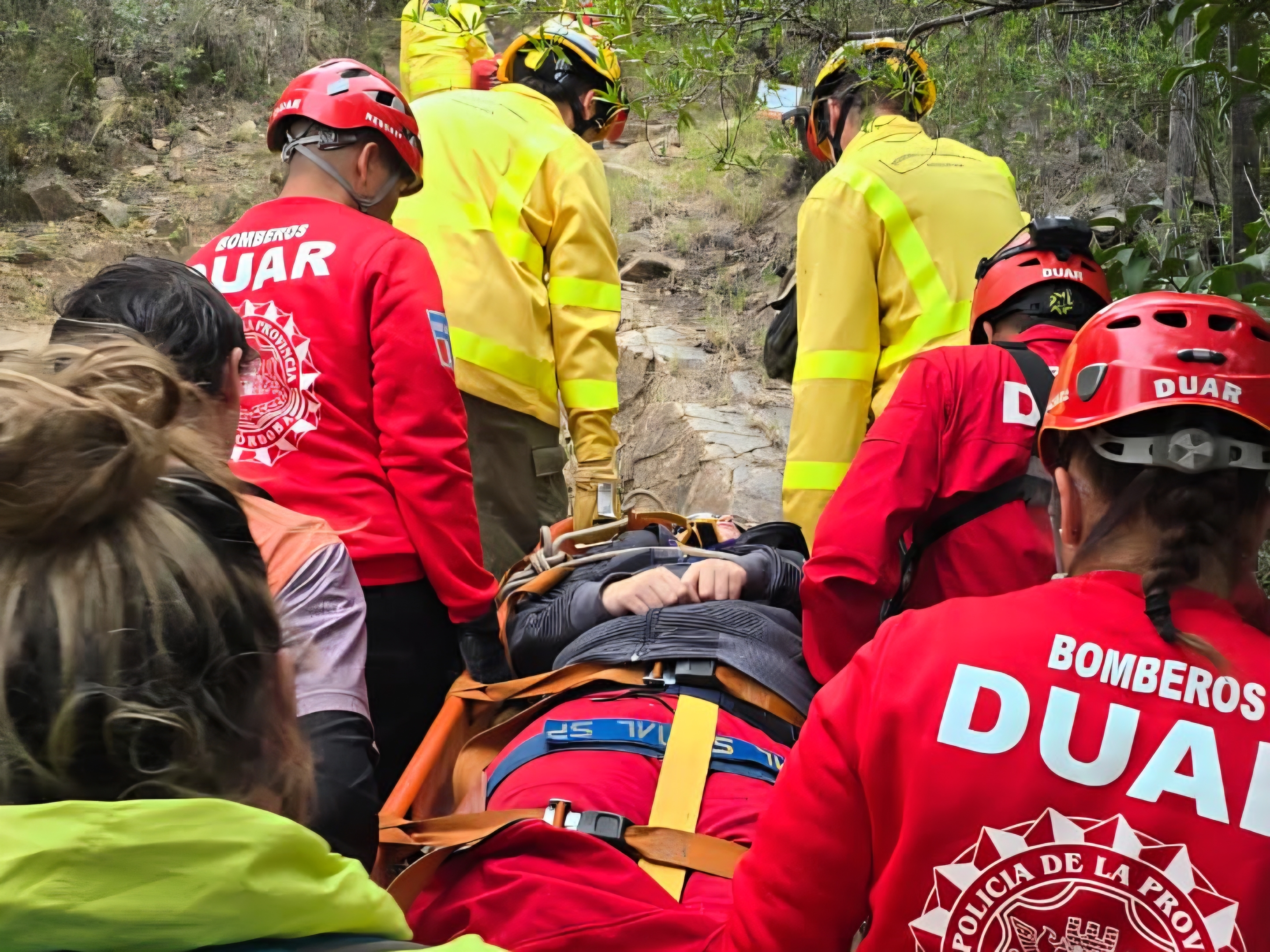 IAsistieron a un adolescente lesionado en el Cerro de la Cruz de Carlos Paz