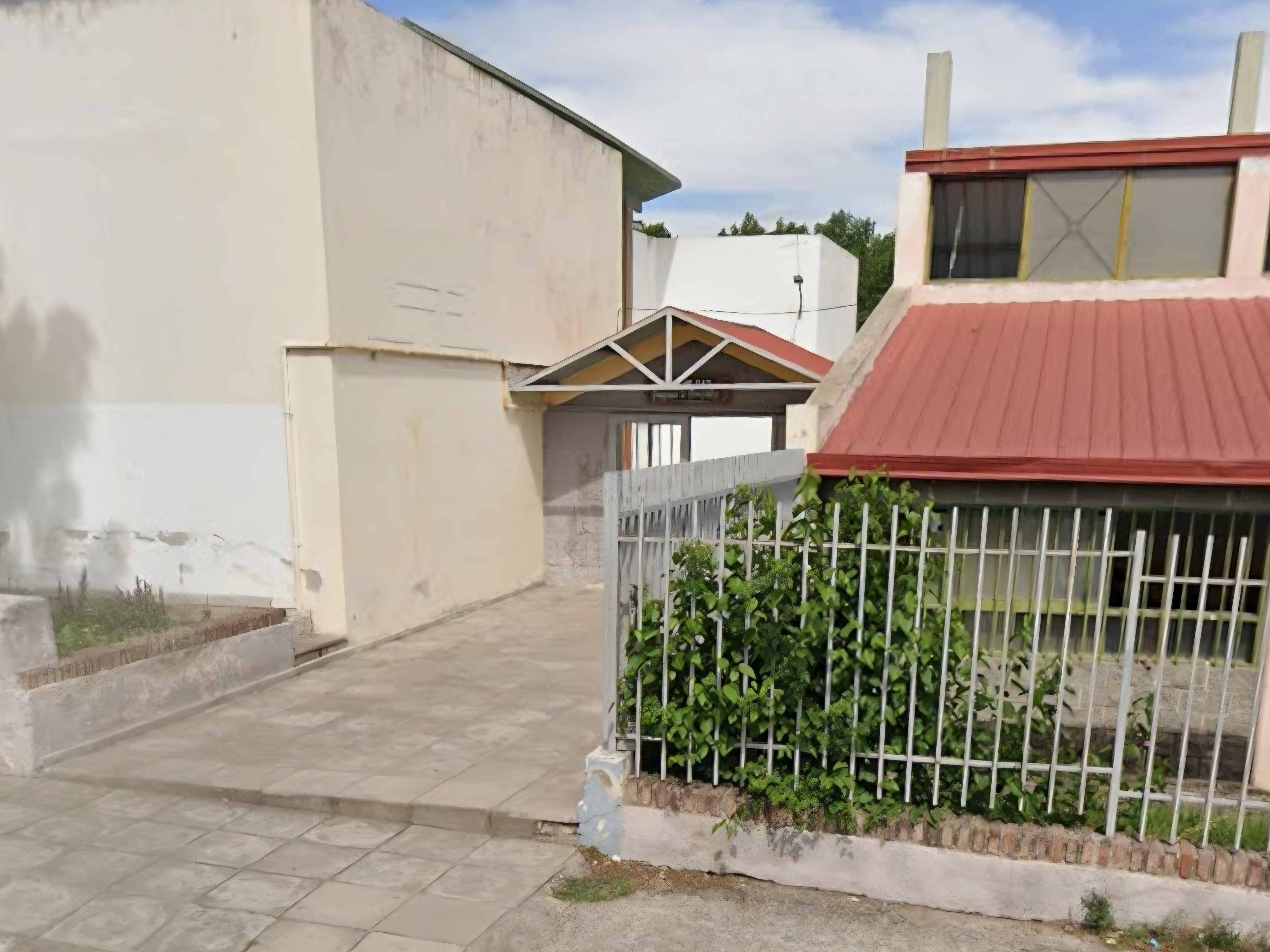 IOperativo policial tras amenaza de tiroteo en una escuela de La Falda