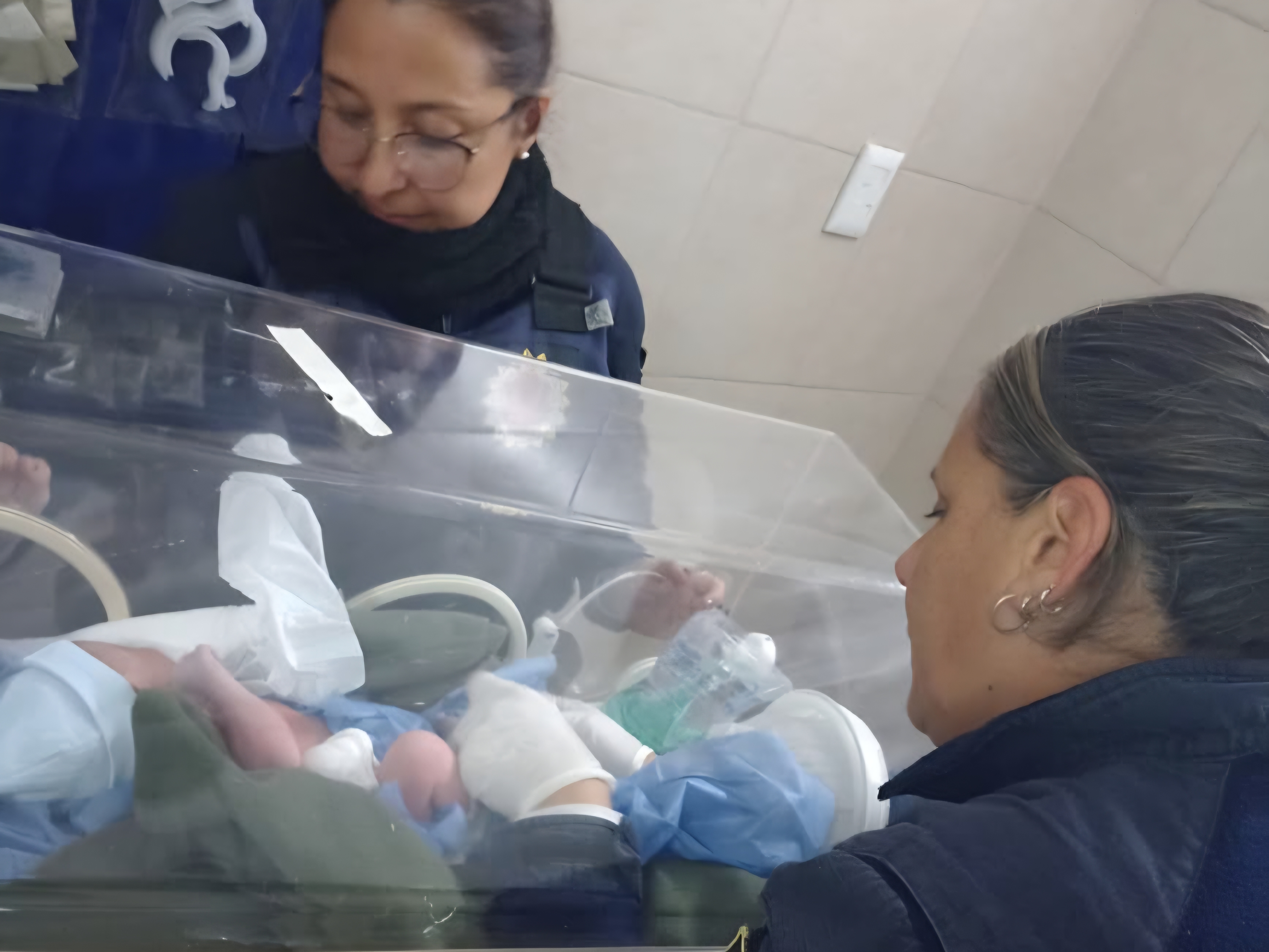 ILa Cumbre: dos policías asistieron a una madre en el parto y salvaron la vida del bebé