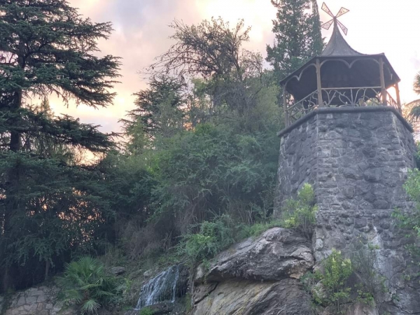 Se viene una imperdible caminata nocturna en Villa Giardino