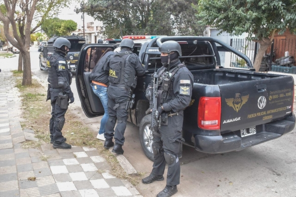 Desbaratan una banda que ingresaba drogas a la c&aacute;rcel de Cruz del Eje