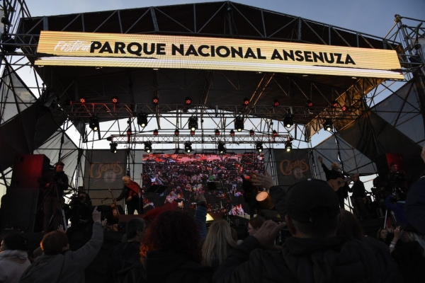 Con un festival quedó inaugurado el Parque Nacional Ansenuza