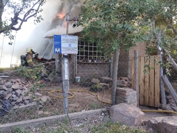Incendio domiciliario en Capilla del Monte
