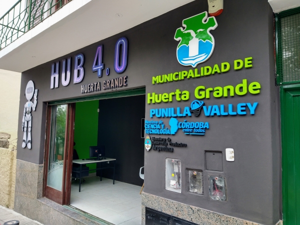 Proyecto de Adopci&oacute;n Tecnol&oacute;gica: charla informativa en el Hub 4.0 de Huerta Grande