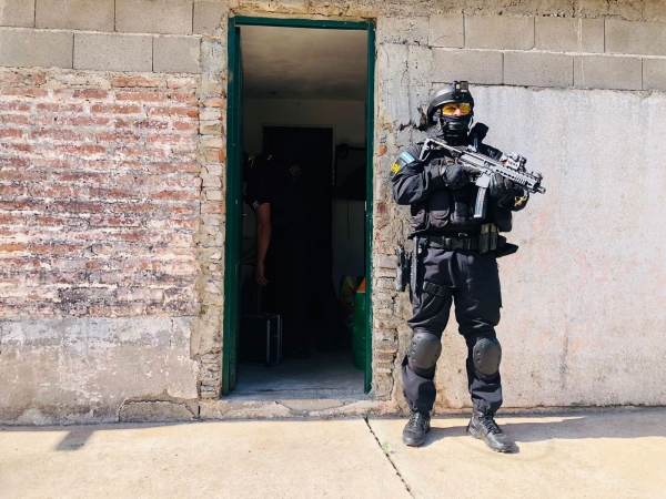 Un detenido por venta de drogas en Cosqu&iacute;n