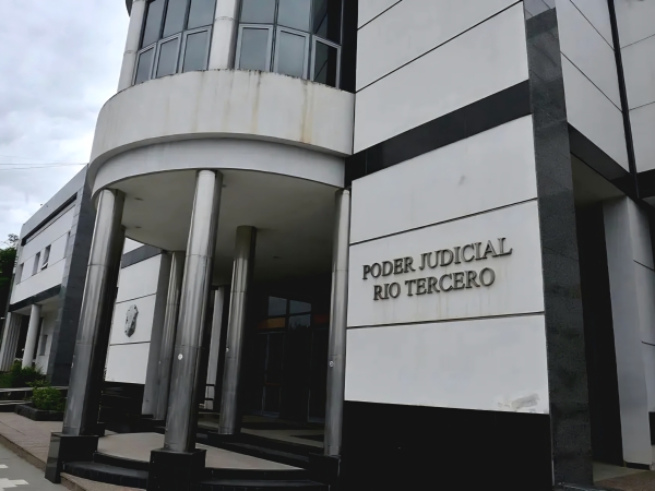 Irá a juicio por matar a su padre que abusaba sexualmente de ella desde niña