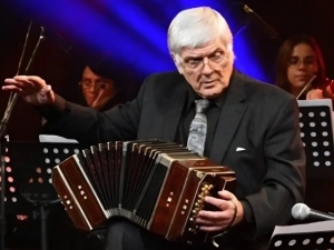 El Tango est&aacute; de luto: a los 88 a&ntilde;os falleci&oacute; Osvaldo Piro