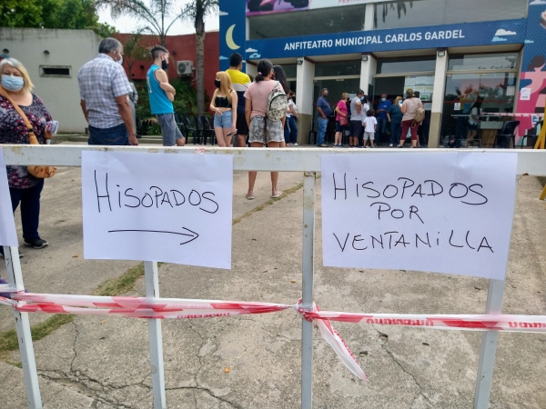 COVID-19: en el anfiteatro de La Falda s&oacute;lo se testea a contactos estrechos