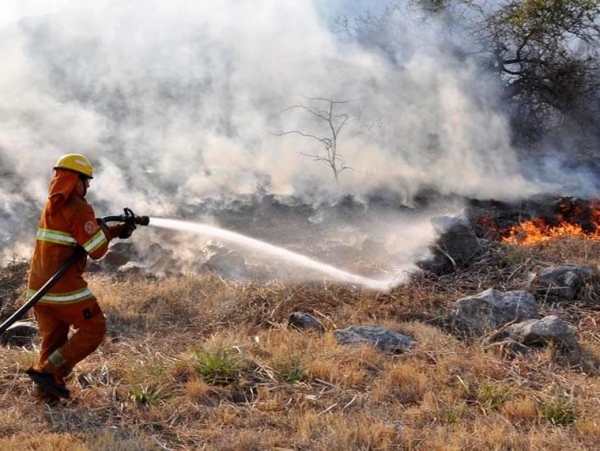 Hasta el viernes el riesgo de incendios en la provincia se mantendr&aacute; EXTREMO