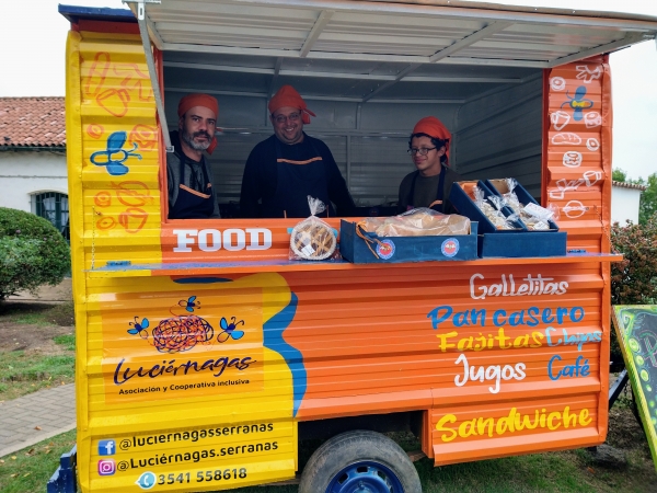Ya funciona en La Falda el food truck inclusivo