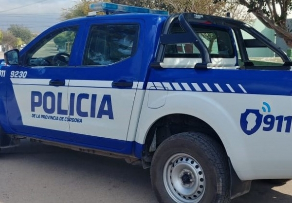 Capilla del Monte: encontr&oacute; a los ladrones en su local y logr&oacute; reducir a uno