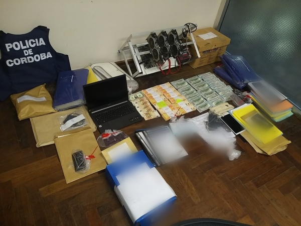 Detienen a 18 personas por estafas inmobiliarias en Punilla