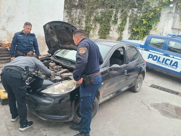 Valle Hermoso: secuestran un auto con patente falsa y alfanuméricos adulterados