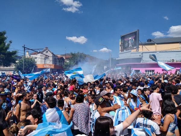 &iexcl;Argentina Campe&oacute;n del Mundo! as&iacute; se festeja en La Falda (videos)