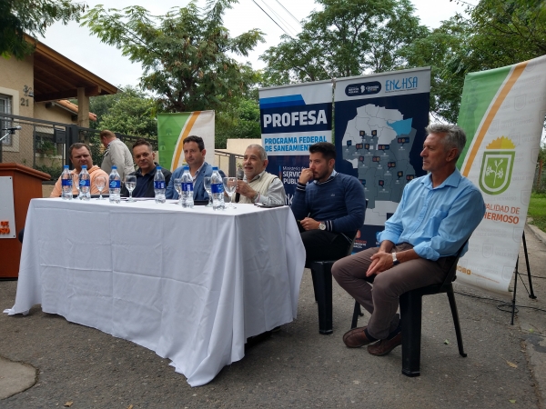 Unas 150 familias se ver&aacute;n beneficiadas por la obra de cloacas en Valle Hermoso