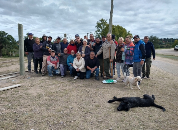 El municipio de Huerta Grande colabor&oacute; con los feriantes para instalar un alambrado perimetral en el sector de las v&iacute;as