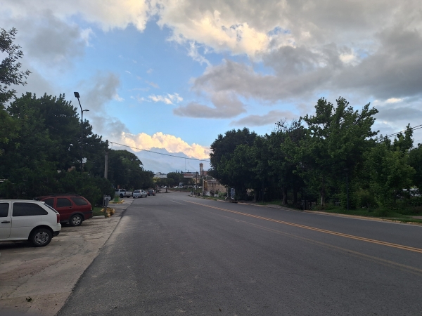 Anticipan m&aacute;s lluvias y emiten una alerta por tormentas fuertes en Punilla