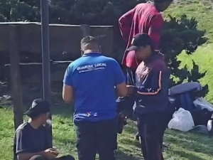 Control a limpiavidrios de La Falda: uno de ellos ten&iacute;a pedido de paradero de otra provincia